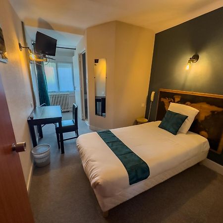 Logis Hotel Restaurant Des Voyageurs Tarnac Dış mekan fotoğraf